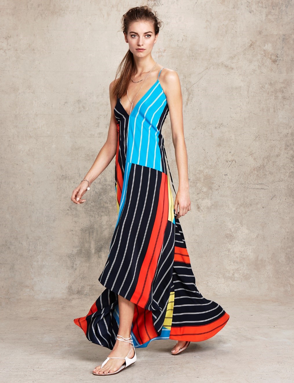 Reasons To Wear Boho-Chic Maxi Dresses For Summer 