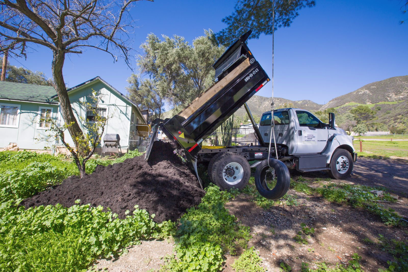 Mulch Delivery The Three Tomatoes