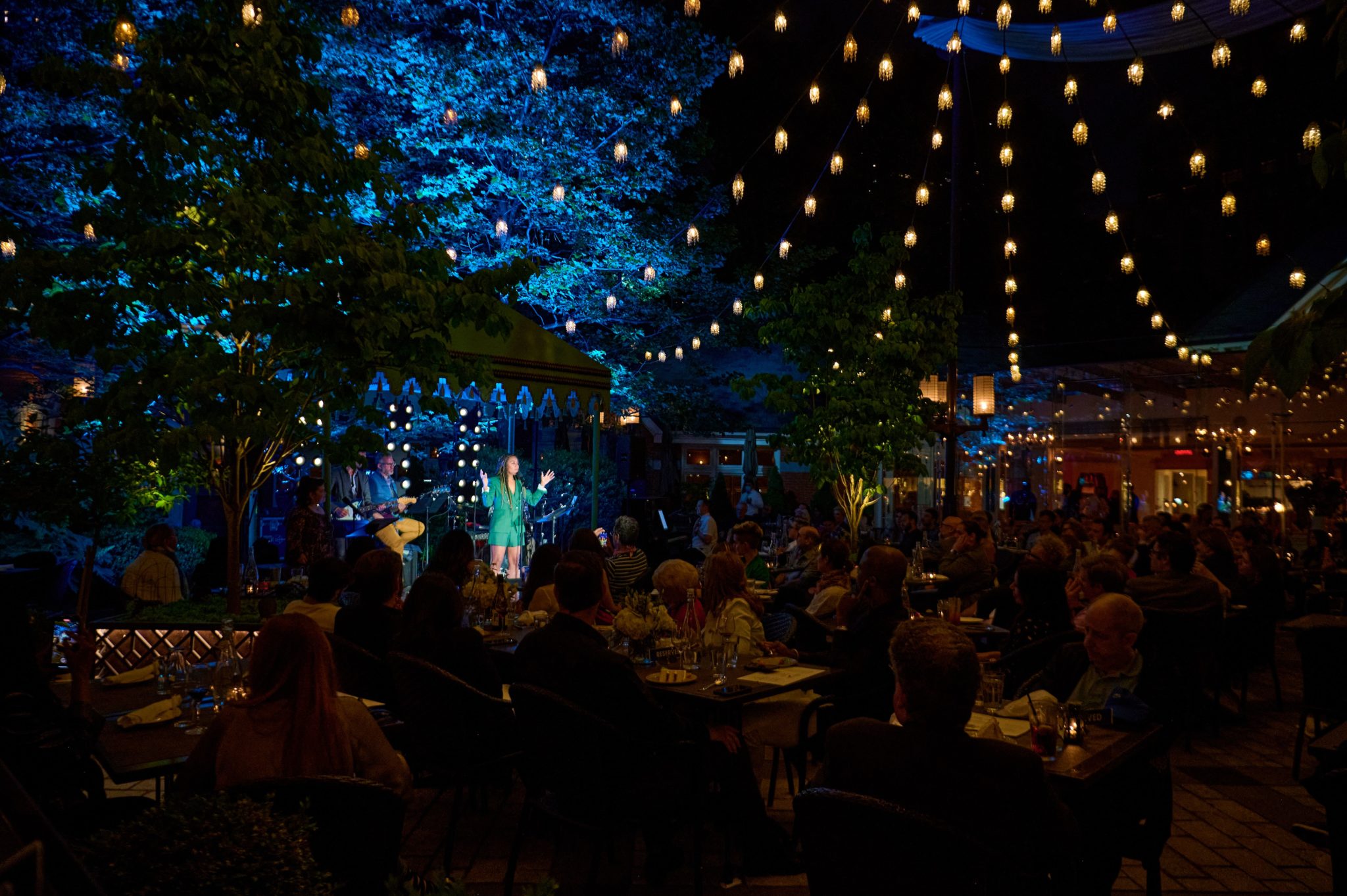 Dining under the stars, enjoying Broadway performers! The Three Tomatoes